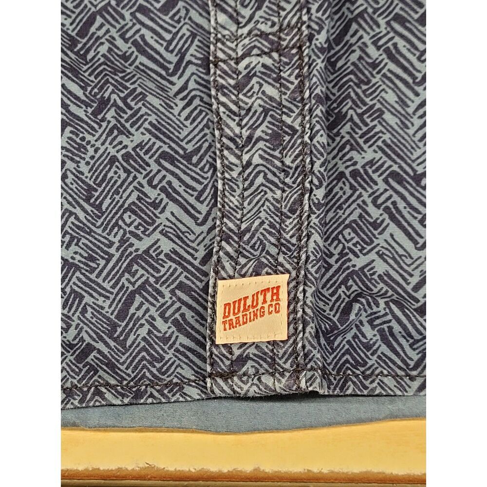 Duluth Trading Men's Casual Button Up- Size M - Picture 7 of 8